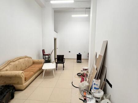 Business premises for rent in Astir