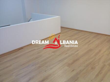 Ambient biznesi me qera prane Galerise ( ID 42611367)
