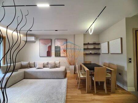 Qera,Apartament 2+1+post parkimi tek Liceu Artistik!