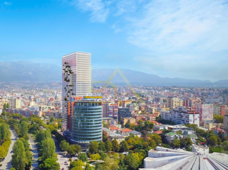 Ambiente Tregtare për Shitje – Downtown, Tiranë