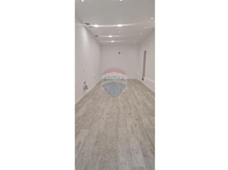 Dyqan - Për Shitje - Rruga e Kavajës