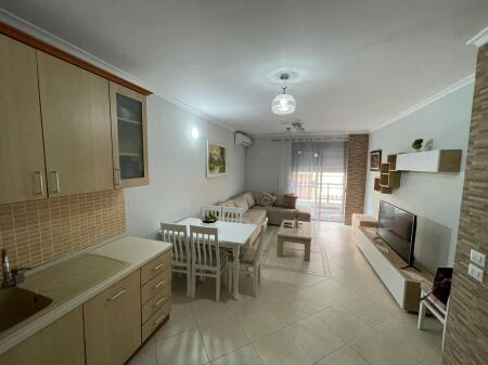 Apartament 2+1 me qira te Liqeni i Thate!