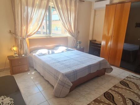 Jepet Me Qera Apartament 2+1+1 Ballkon