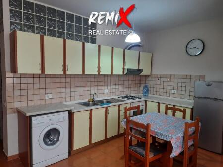 APARTAMENT 2+1 PER SHITJE, 50 METER LARG DETIT