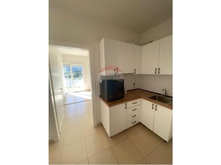 Zyrë - Për Qira - Rruga e Kosovarëve, Tiranë !