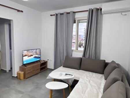 Jepet me qera Apartament 1+1 65m2 Laprake