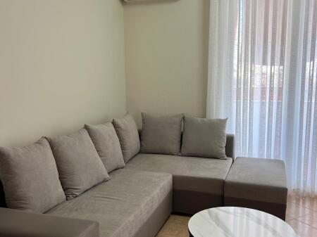 1+1,i mobiluar te mine peza,cmimi 550 euro