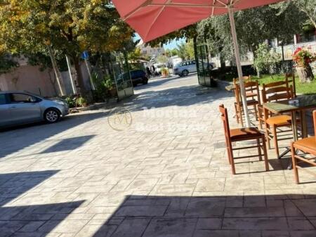 Affitto, Locale Commerciale, a Lapraka, 3500 euro/mese