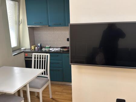 Apartament 1+1 per qira, Mine Peza