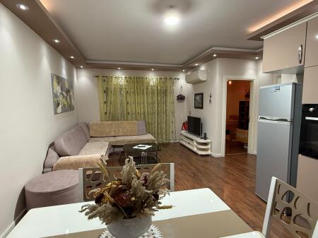 Super apartament 2+1+ parkim per qira
