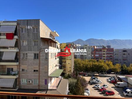 Godine Biznesi 5-kateshe me qera ne Don Bosko prane Fiori Di Bosko ne Tirane(ID 42611362)