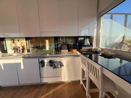 Qera, Apartament Loft, Myslym Shyri.