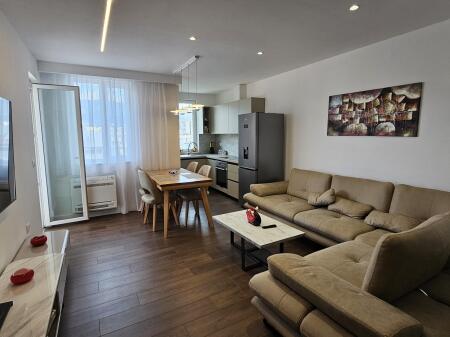 Apartament 2+1+2 per Qira, prane Prokurorise se Tiranes!