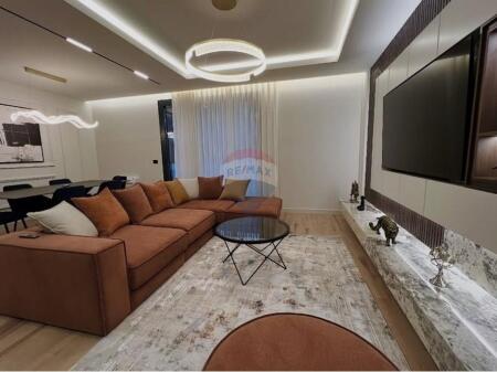 APARTAMENT 2+1 ME QIRA , TEG!