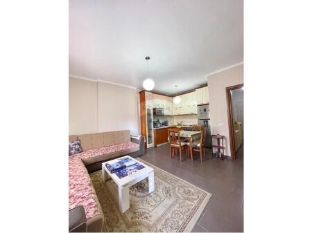 APARTAMENT 1+1 ME QIRA NE ASTIR!