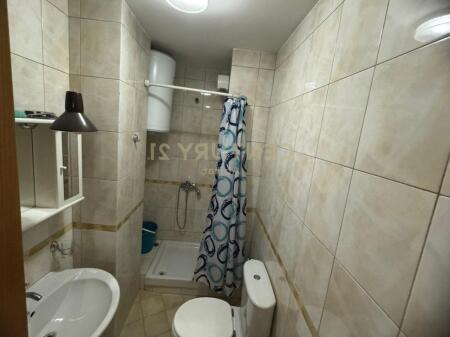 Japim me qira apartament 1+1 tek Rruga e Bogdaneve