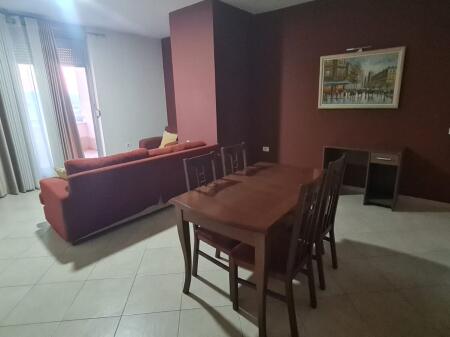 Jepet apartament 2+1 me qira tek Zogu i Zi!