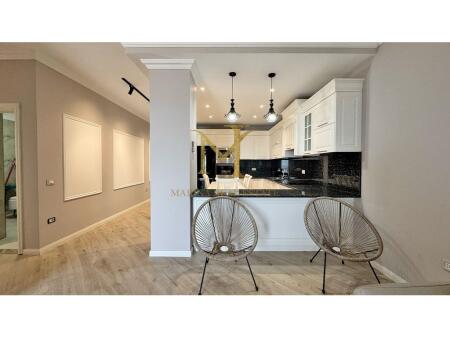 Qera Super Apartament 2+1 Durres, Plazh.