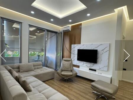 Apartament me Qira – Pazari i Ri, Qendër, Tiranë