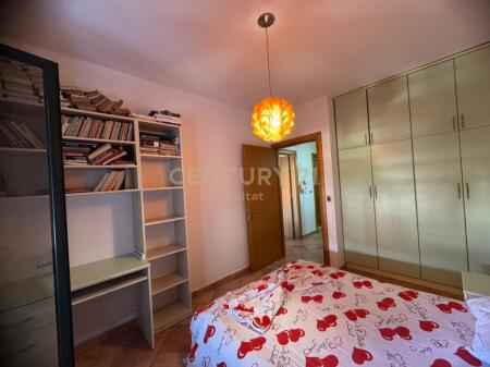 Japim me qira apartament 1+1 tek Rruga e Bogdaneve