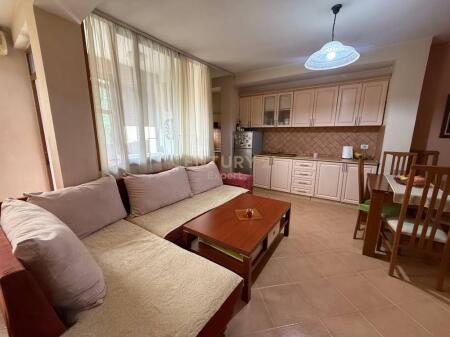 🌆Kombinim i jetës urbane me qetësinë klasike – shitet apartament 2+1 pranë Mozaikut!