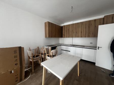 Apartament me qira Kamez