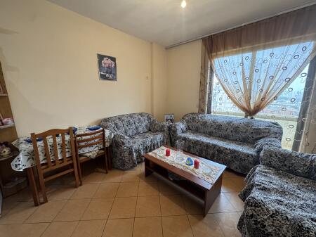 Shitet apartament 2+1 ne Laprake!