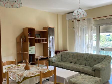 Apartament me qera 1+1 Plazh, afër Hemingway – vija e dytë nga deti