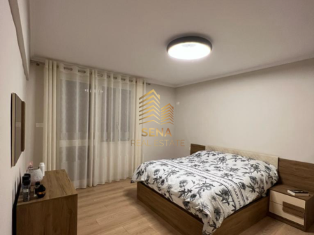 Qira, Apartament 3+1+2blk+2wc, Xhamllik, 80.000 ALL/muaj
