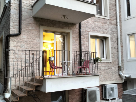 Jepet me Qira Vilë 3+1+2, Tek Secret Garden, Tiranë (MLS # 530581008-40)
