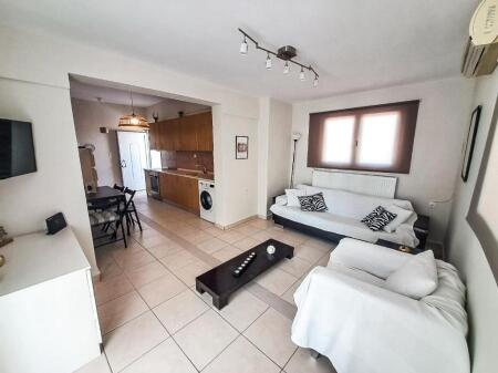 Apartament Me Qera 2+1+2 Tek pediatria (ID B2201538) Tirane
