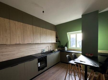Jepet me qira apartament 2+1+2 tek Liqeni i Tiranes!