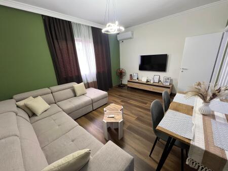APARTAMENT 2+1 ME QIRA SHESHI WILLSON