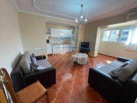 Shitet, Apartament 1+1, Pazari i Ri