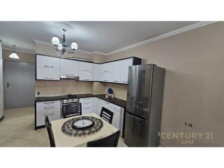 Apartament 1+1 me Qira te Kompleksi Magnet, pranë 21 Dhjetorit