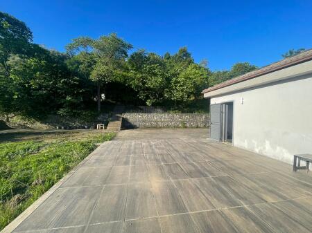 TERRENO+ CASA IN VENDITA A VISHNJE