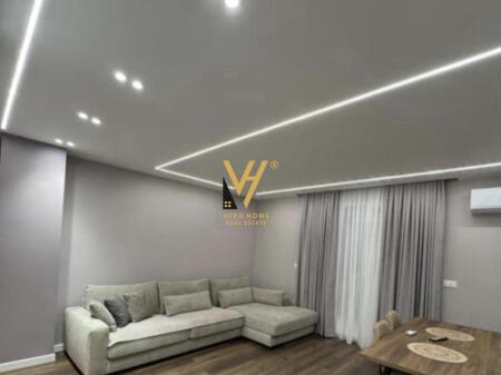 JEPET APARTAMENT 1+1+BLK ME QERA TE BLV ZOGU I PARE 800 EURO