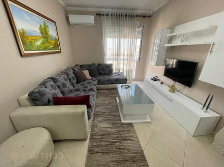 Ofrojme Apartament 1+1 Per Qera Tek Kompleksi Magnet!