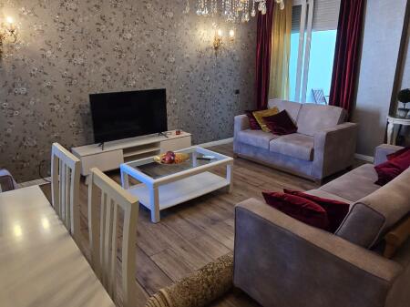 Ish-Blloku Shitet Apartament 2+1+2