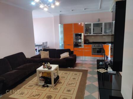 Apartament 2+1 per qira ne bllok!