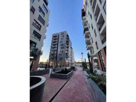 APPARTAMENTO 2+1+2 IN AFFITTO AL TRIO TOWER !