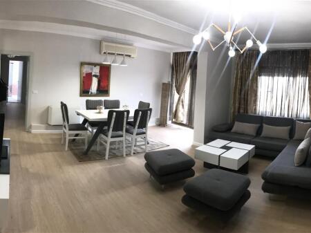 APARTAMENT ME QERA 3+1 QENDER 110.000 LEKE