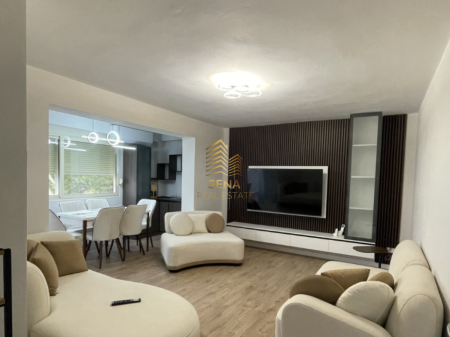 Qira, Apartament 2+1, 21 Dhjetori, 1000 Euro/muaj