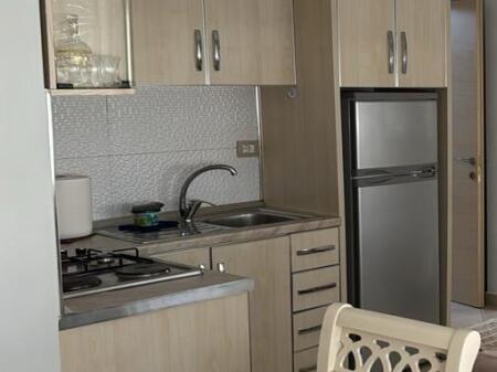 Jepet me qera apartament 2+1+1 banjo +1 ballkon në katin e 5-të,me ashensor,don bosko