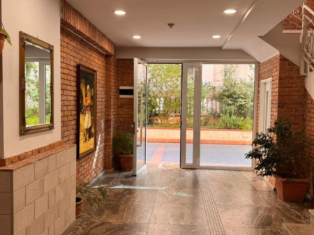 UFFICIO IN AFFITTO 56M2 "VIA THEMISTOKLI GERMENJI, CENTRO" 780 EURO