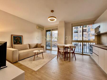 Jepet me Qira Apartament Modern 1+1 në Rrugën e Kavajës🏙️
