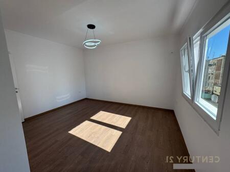 SHITET APARTAMENT 2+1  XHAMLLIK!