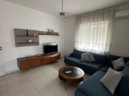 Apartament me qera 2+1 tek Pazari i Ri (ID B221360) Tirane
