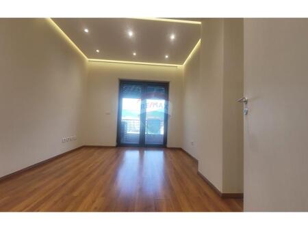 UFFICIO IN AFFITTO AL RING CENTER A ZOG TE ZI