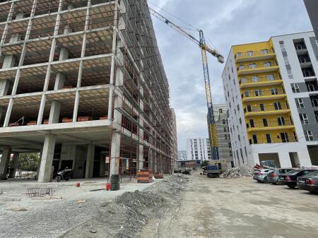 Okazion. 2+1+post parkimi. Tirana Entry